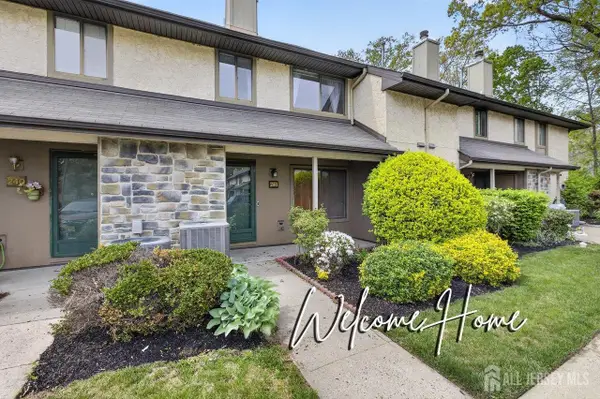 -241 Hampshire Drive, Plainsboro, NJ 08536