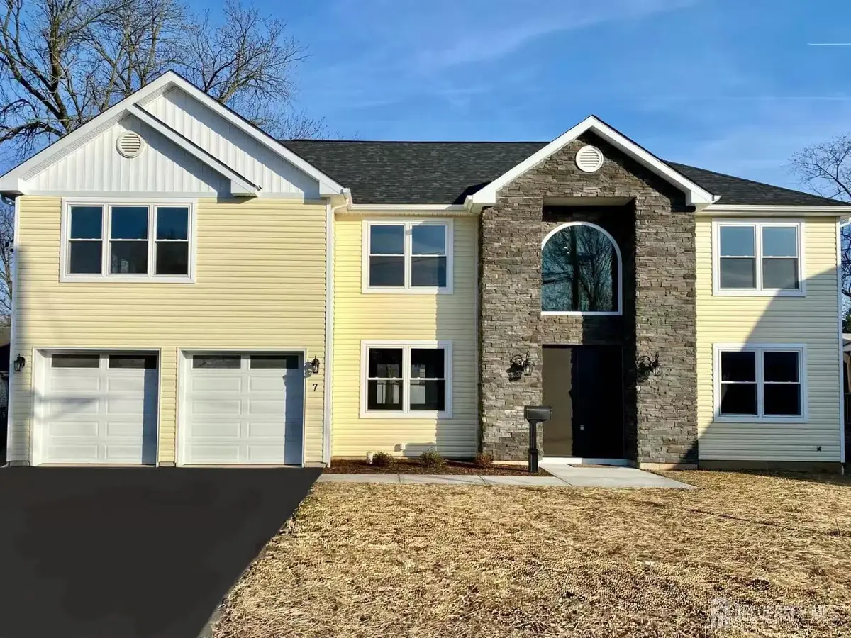 -7 Vale Street, Edison, NJ 08817 - #1