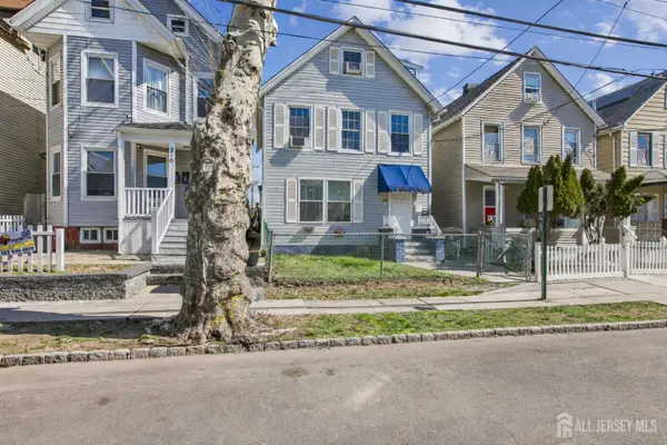 -208 Gordon Street, Perth Amboy, NJ 08861