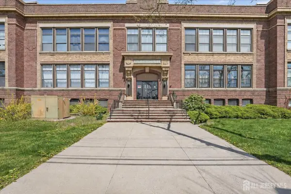 -434 Lawrence Street #18, Perth Amboy, NJ 08861