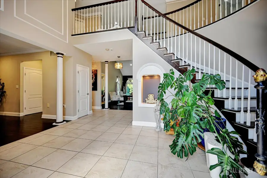 -3 Greenwich Court, South Brunswick, NJ 08902 - #2