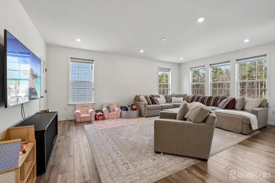 -52 Hibiscus Court, Old Bridge, NJ 08857 - #2