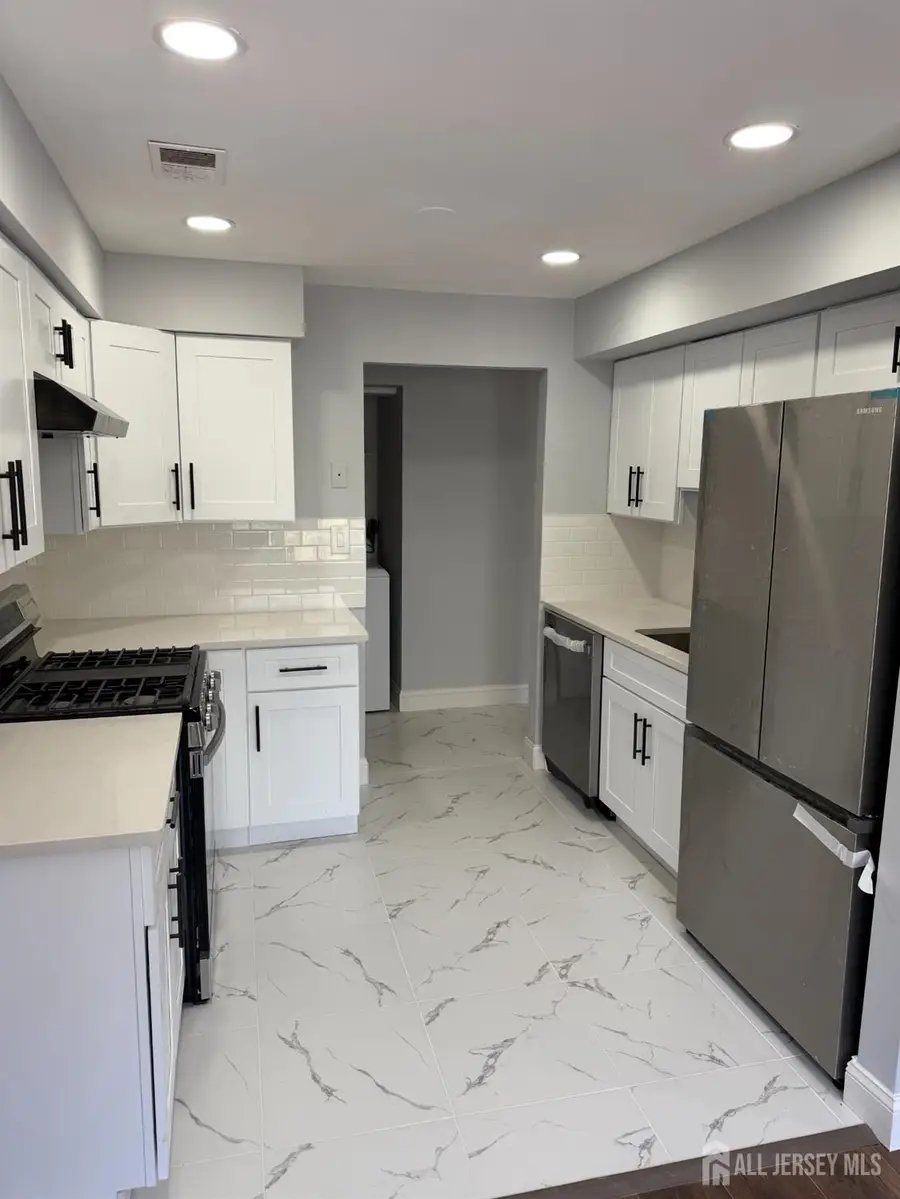 -1008 Hidden Village Drive, Perth Amboy, NJ 08861 - #3