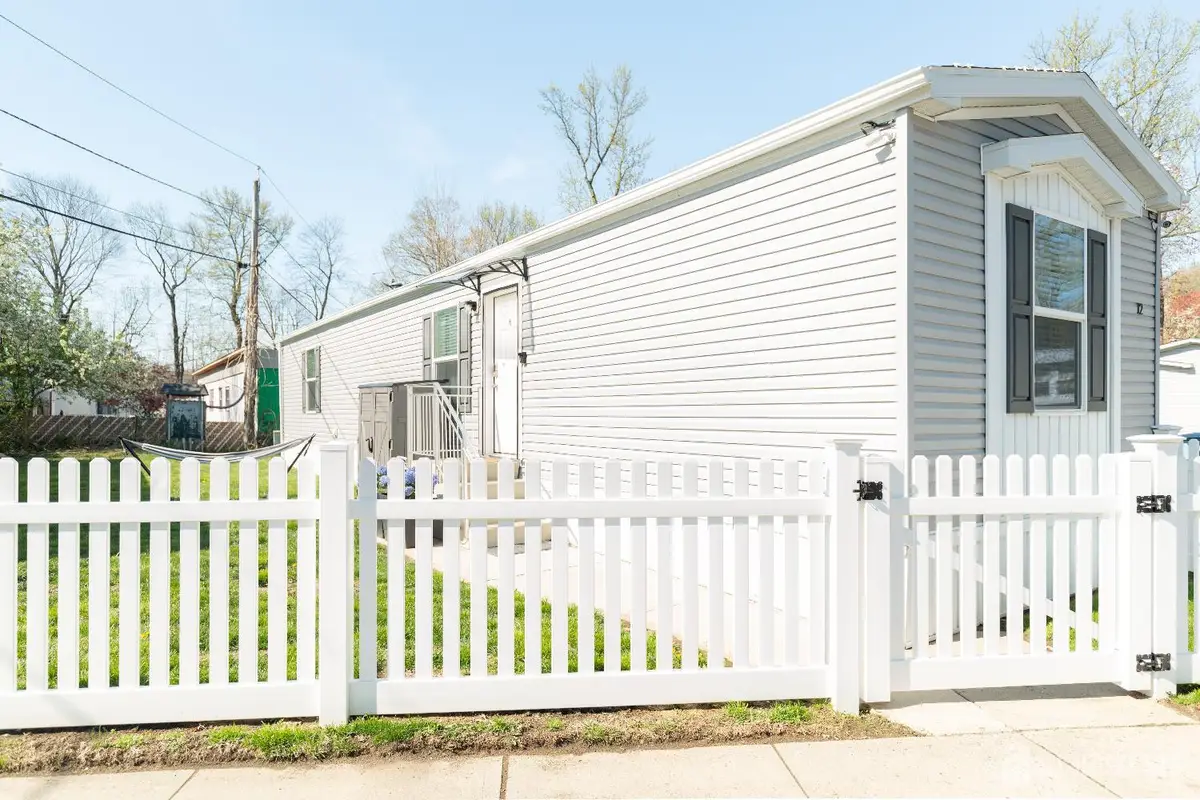 -12 Maine Street, Kendall Park, NJ 08852 - #1