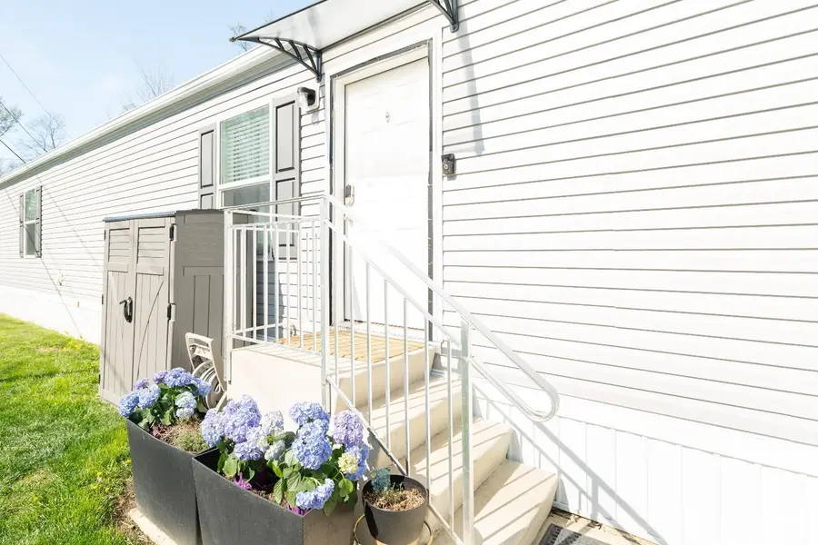 -12 Maine Street, Kendall Park, NJ 08852 - #3