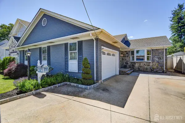 -94 Mccutcheon Avenue, Sayreville, NJ 08872