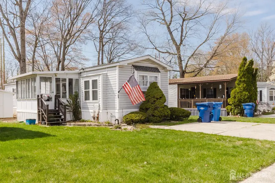 -37 Emerson Road, North Brunswick, NJ 08902 - #3