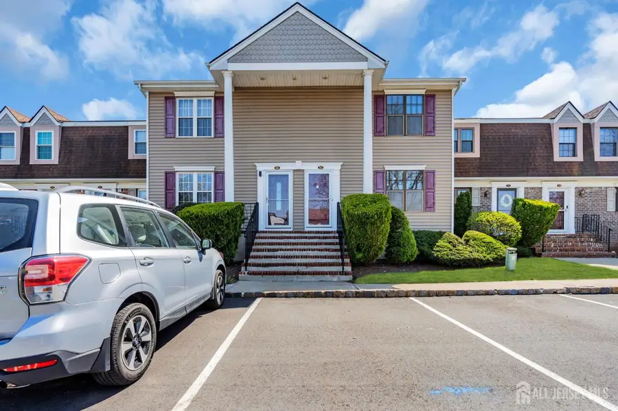 -53 Heritage Lane, Fords, NJ 08863 - #2