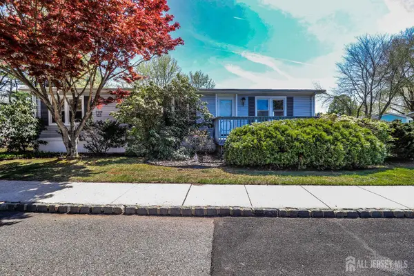 -334 Pond Court, Spotswood, NJ 08884