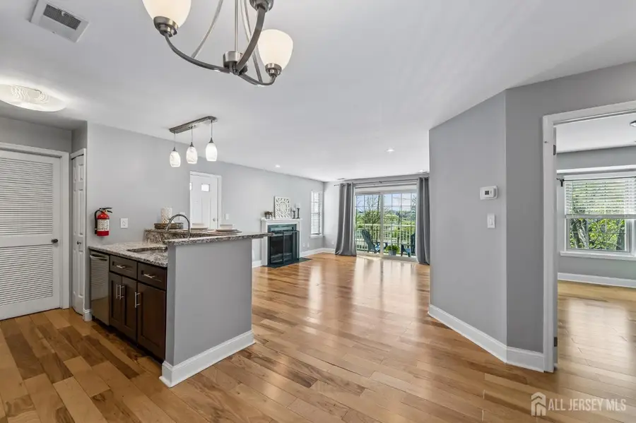 -21 Lear Court, East Brunswick, NJ 08816 - #2