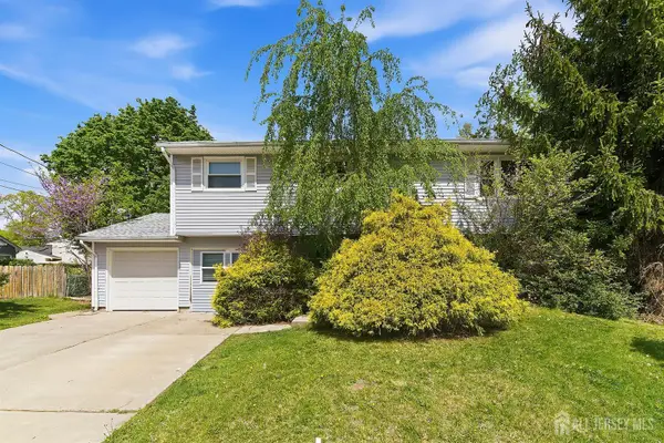 -1363 E Peoria Place, North Brunswick, NJ 08902