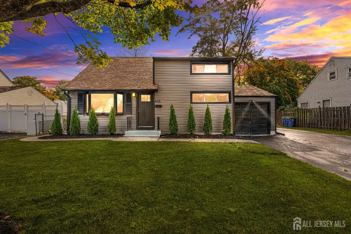 -435 Warfield Road, North Plainfield, NJ 07063 - #1