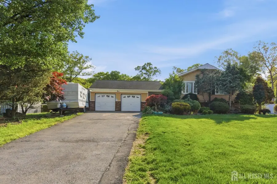 -9 Camelot Court, Manalapan, NJ 07726 - #3