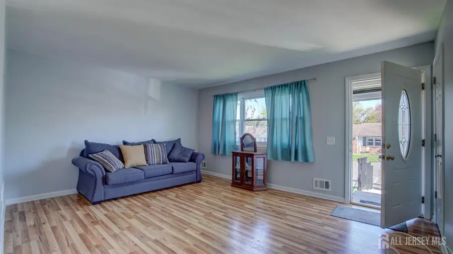 -5 Missouri Court, Matawan, NJ 07747 - #3