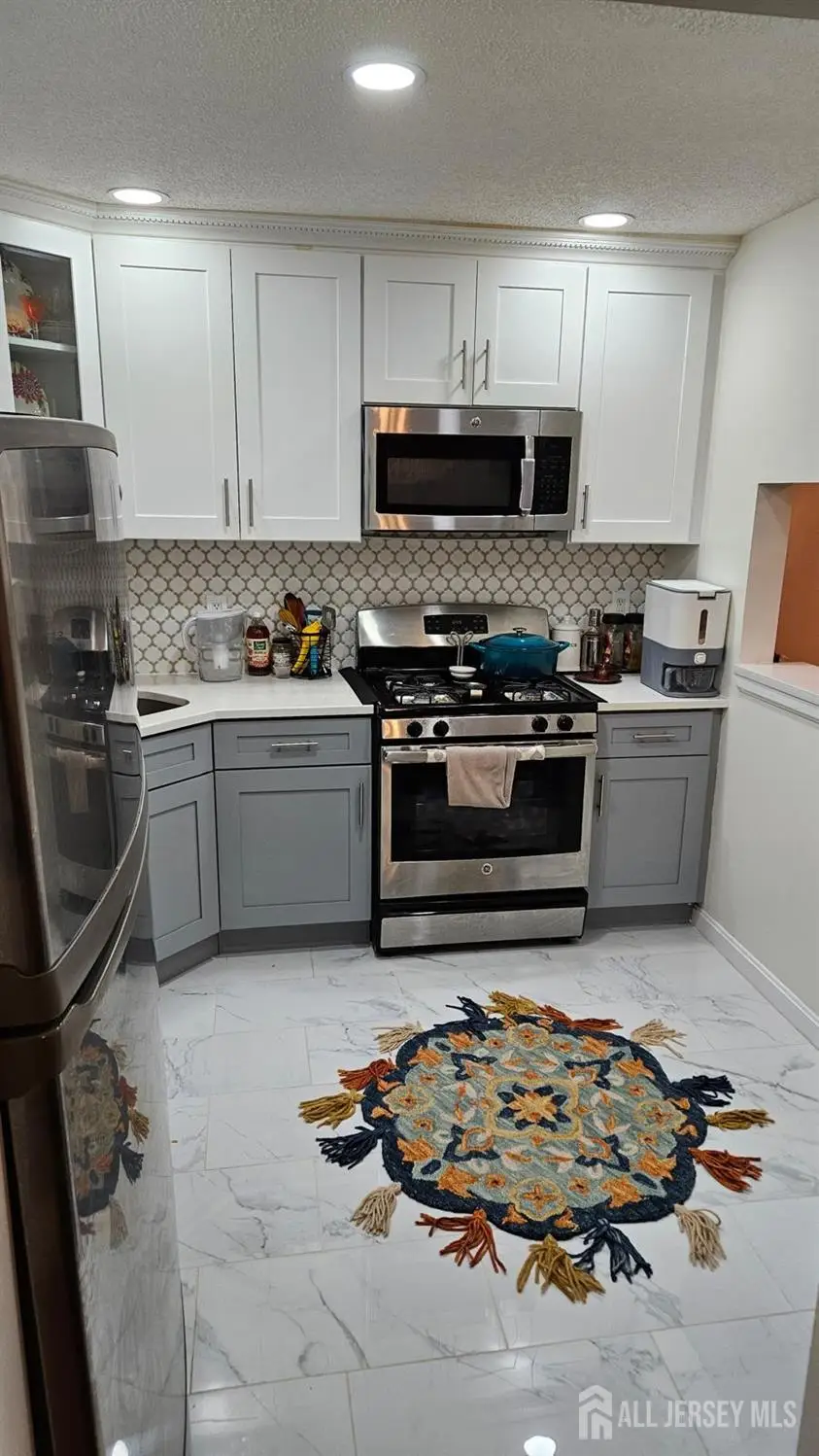 -73 Rachel Court, Franklin Park, NJ 08823 - #2