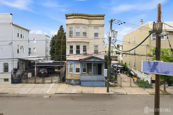 -8-10 Horatio Street, Newark, NJ 07105