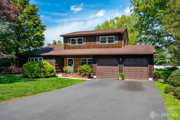 -4 Caldwell Court, East Brunswick, NJ 08816