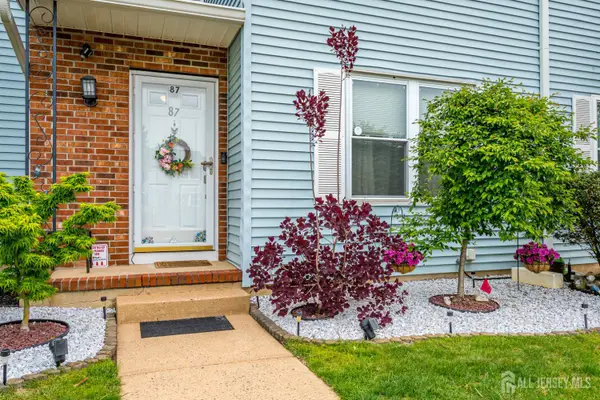 -87 Brookview Circle, Jamesburg, NJ 08831