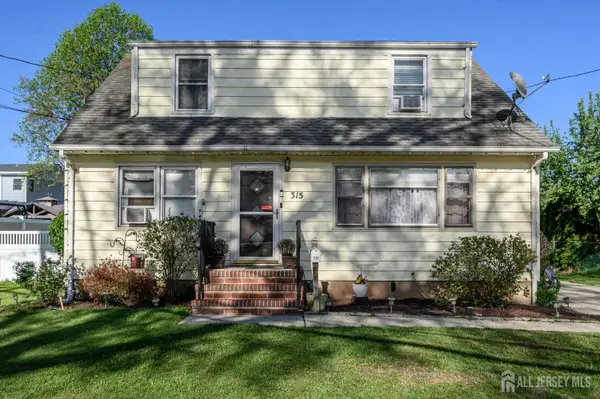-315 S 19th Avenue S, Manville, NJ 08835