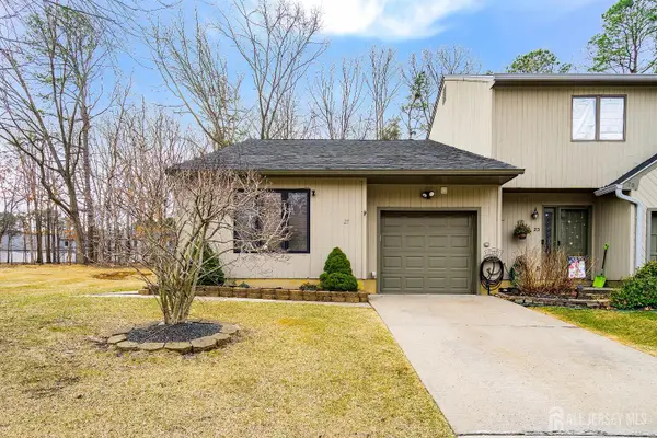 -25 Carmel Court, Old Bridge, NJ 08857