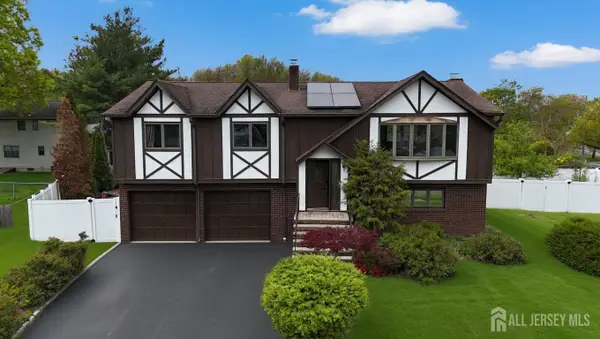 -2 Marc Court, Edison, NJ 08820