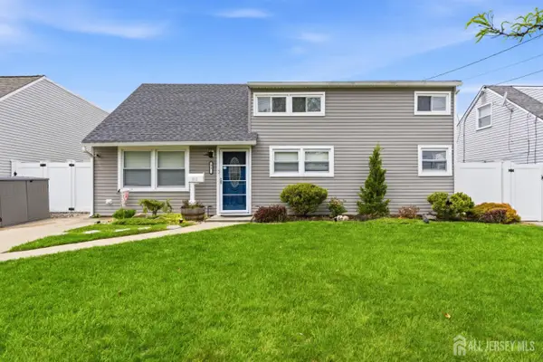 -93 Marion Street, Carteret, NJ 07008
