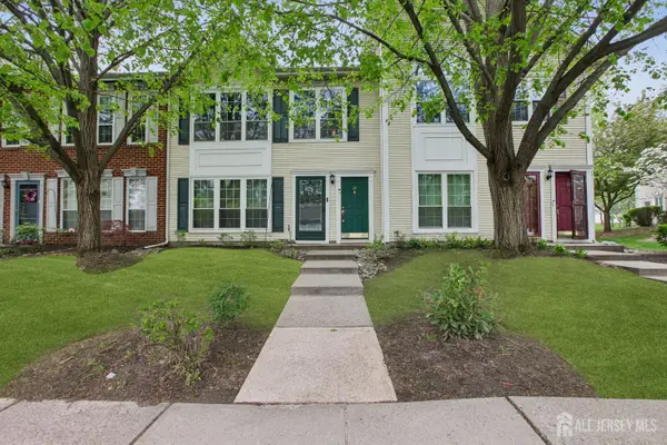 -38 Edward Drive, Franklin, NJ 08823
