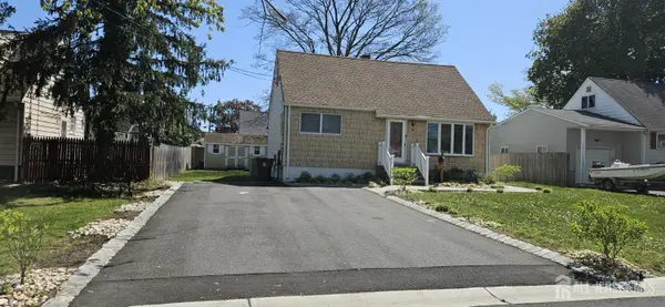 -15 N Pennington Road N, New Brunswick, NJ 08901
