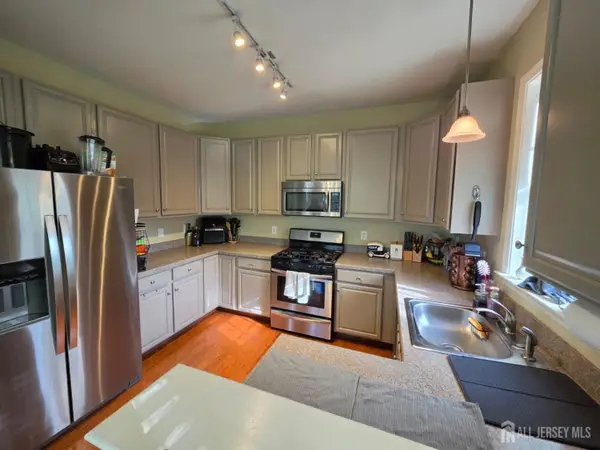 -132 Timberlake Drive, Trenton, NJ 08618