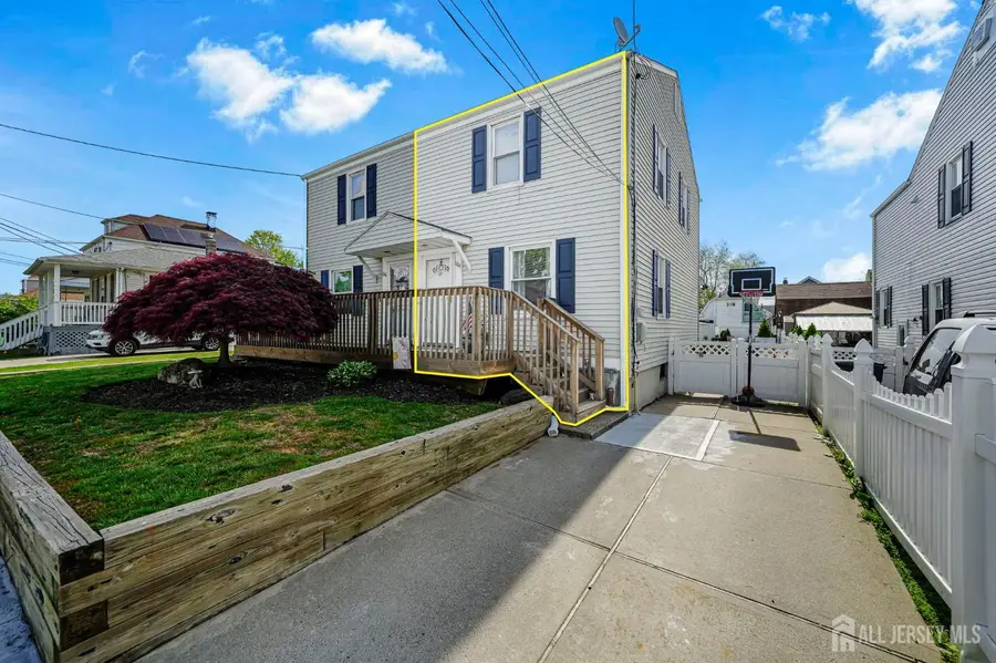 -684 Colgate Avenue, Perth Amboy, NJ 08861 - #2