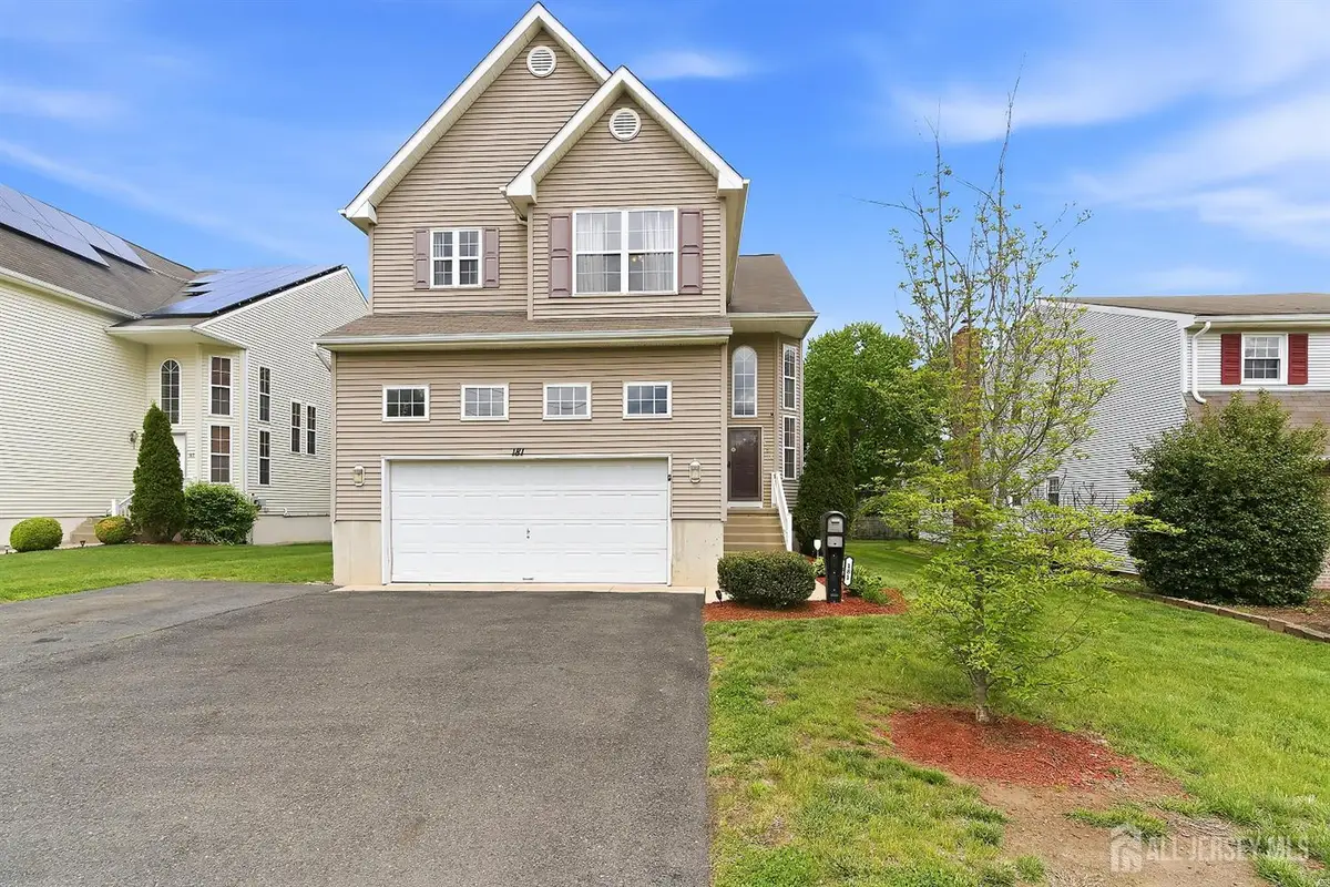 -181 Glenwood Avenue, Burlington, NJ 08016 - #1
