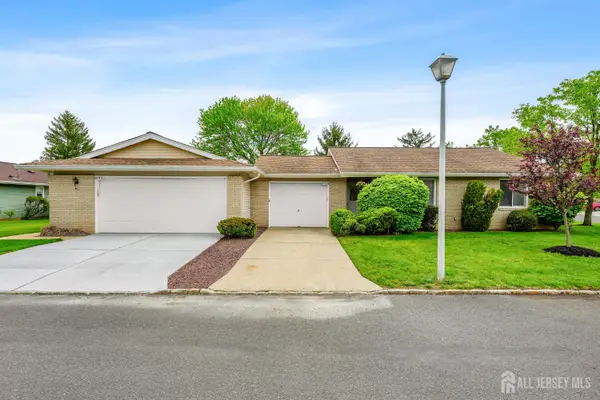 -419-B Andover Drive, Monroe, NJ 08831
