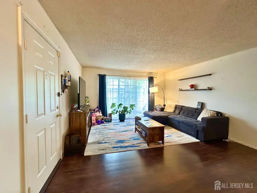 -488 Witney Court, North Brunswick, NJ 08902 - #3