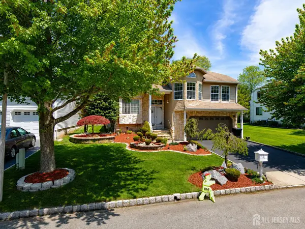 -125 Wainwright Drive, Matawan, NJ 07747