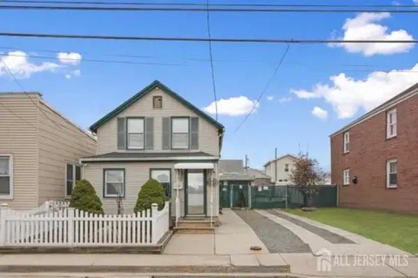 -706 Convery Boulevard, Perth Amboy, NJ 08861