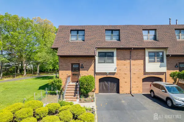 -1401 North Oaks Boulevard, North Brunswick, NJ 08902