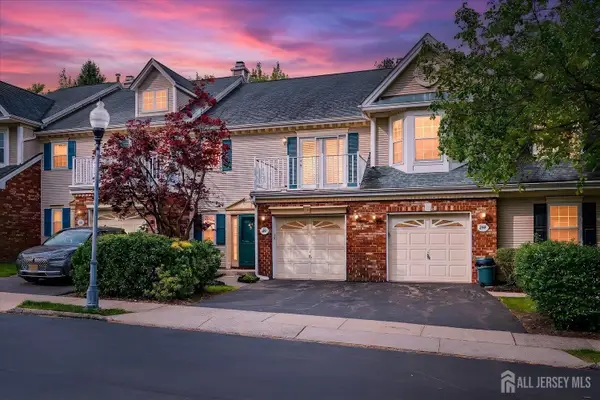 -216 Amethyst Way #313, Franklin, NJ 08823