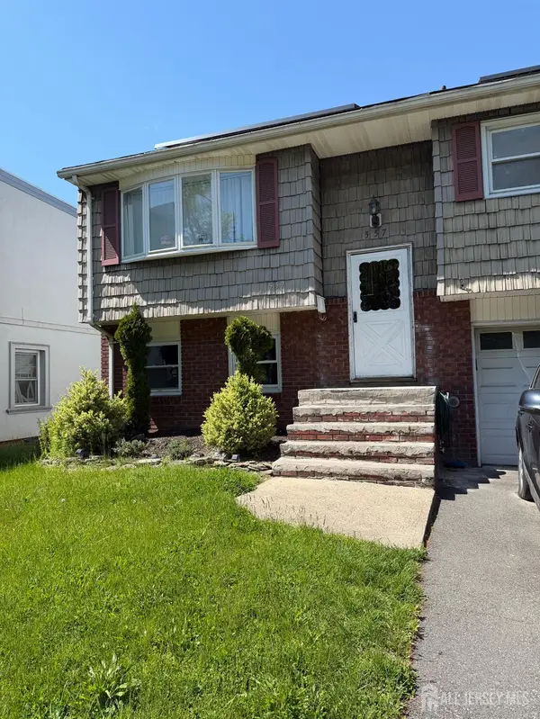 -557 Renewal Way, Port Reading, NJ 07064