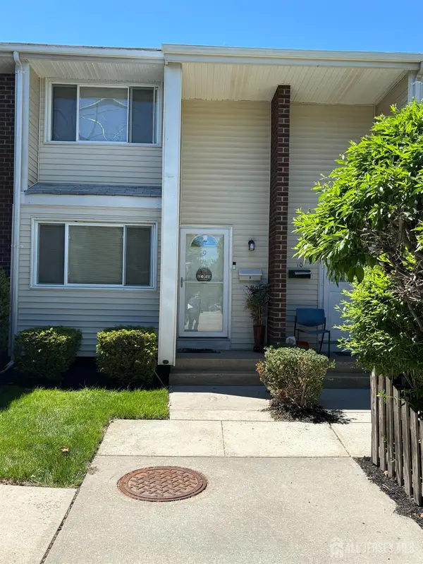 -9 Quincy Circle #S, South Brunswick, NJ 08810