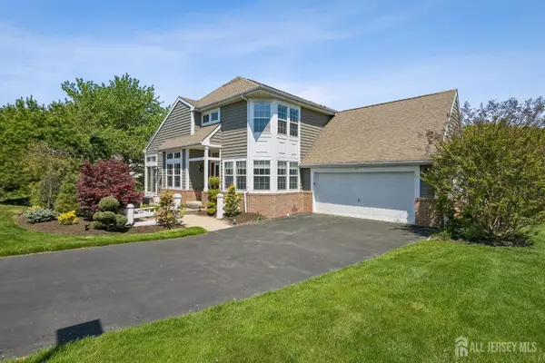 -15 Cypress Point Lane, Monroe, NJ 08831