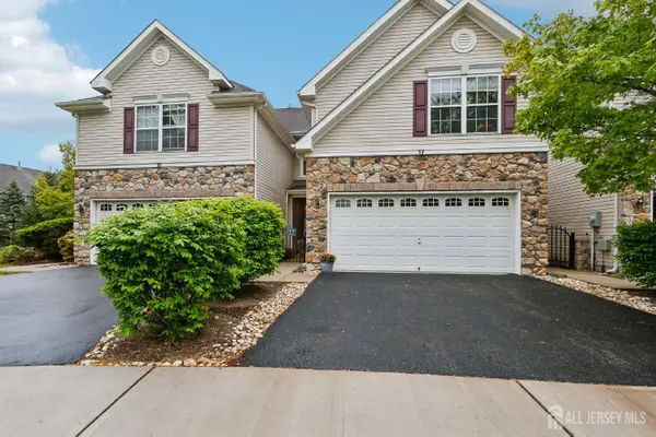 -17 Miller Circle, Pennington, NJ 08534