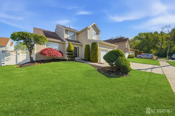 -42 Hinton Street, Sayreville, NJ 08872
