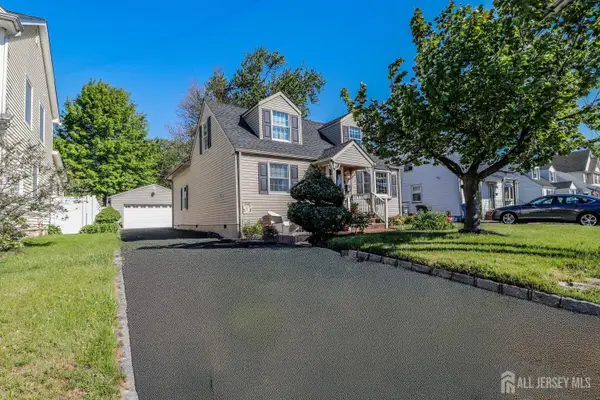 -26 W Cliff Road, Colonia, NJ 07067