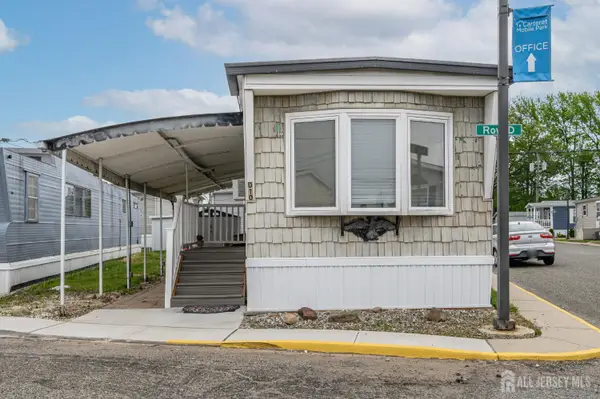 -1501 Roosevelt Avenue, Carteret, NJ 07008
