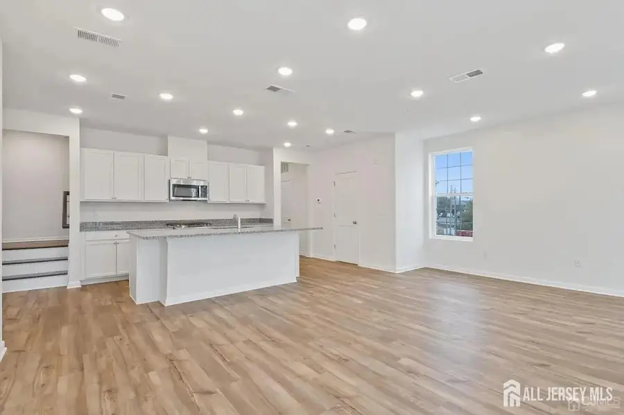 -735 Station Road, Dunellen, NJ 08812 - #3