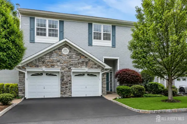 -29 Hanna Lane, Old Bridge, NJ 08879