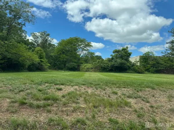 -312 Elizabeth Avenue, Franklin, NJ 08873