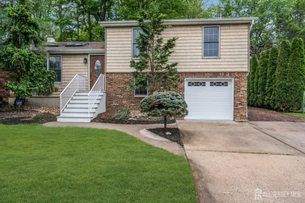 -66 Dayton Road, Jamesburg, NJ 08831