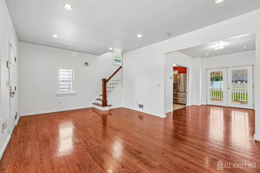 -366 Jeffries Street, Perth Amboy, NJ 08861 - #3