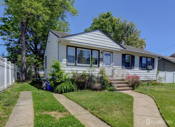 -96 Willow Street, Carteret, NJ 07008